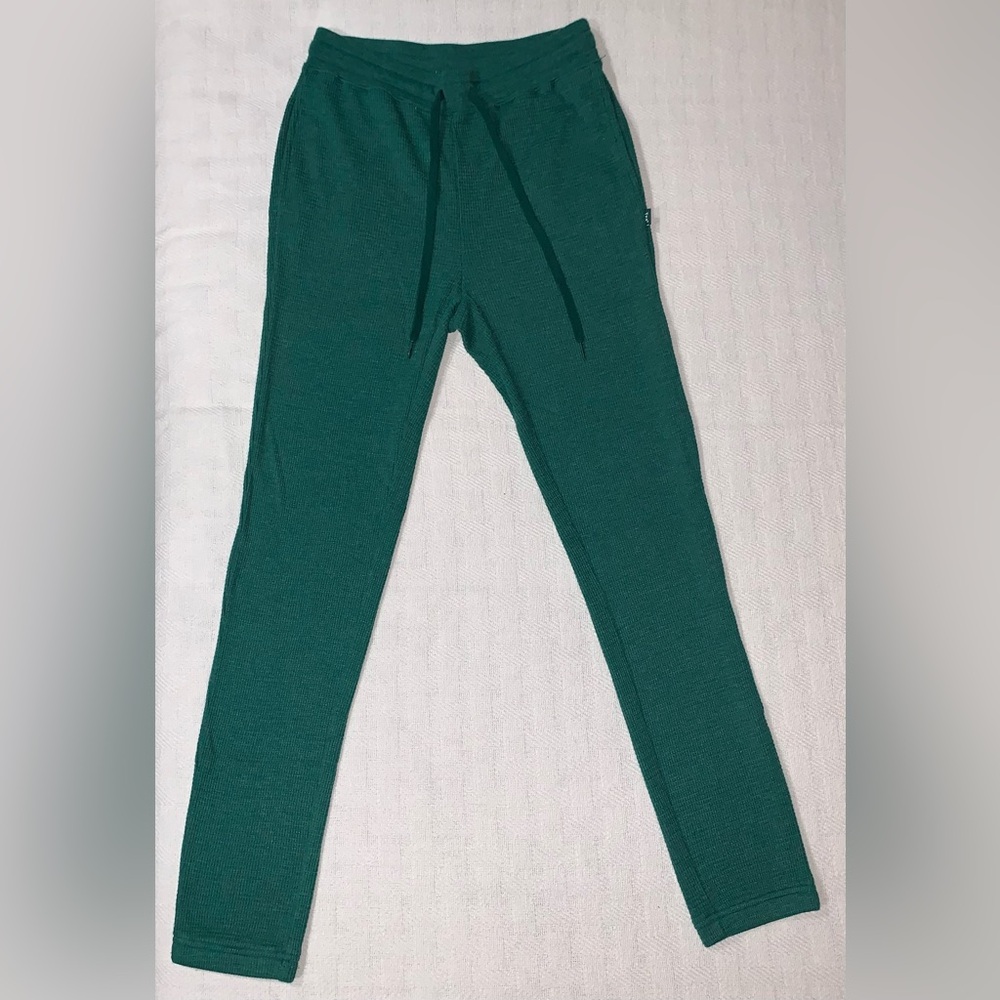 Aritzia Tna Green Waffle Print Lounge Pants